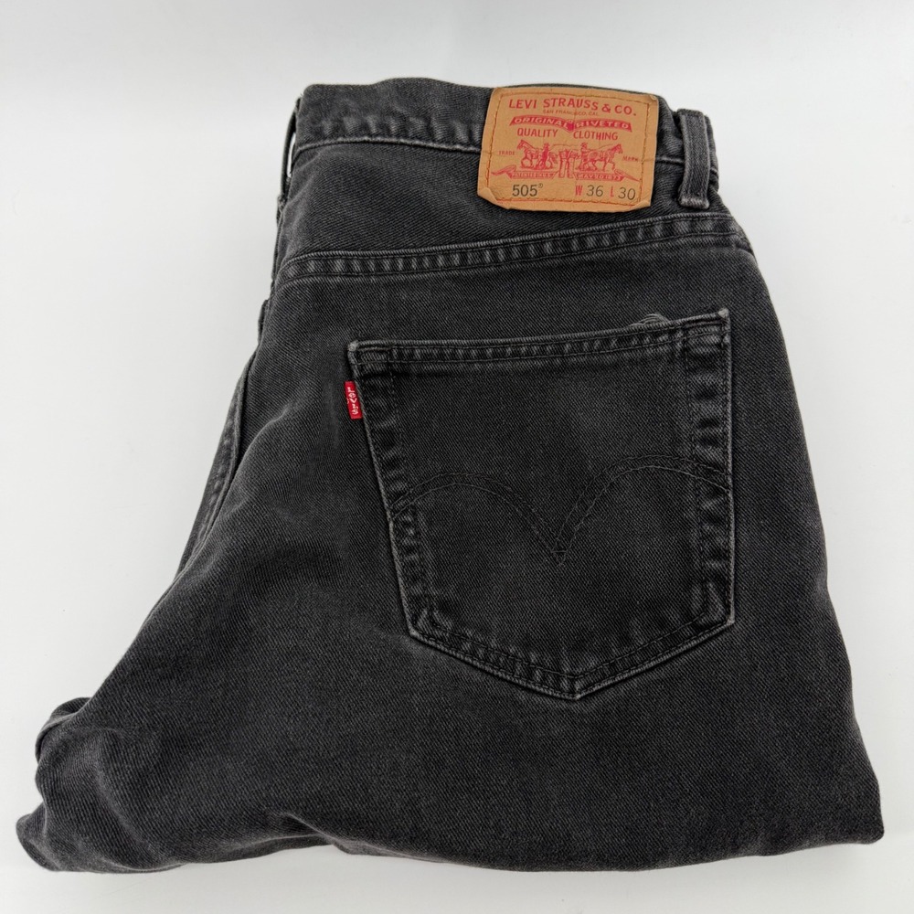 Levi's Jeans Mens 36x30 Black 505 Regular Fit Straight Leg Made in USA Y2K Denim